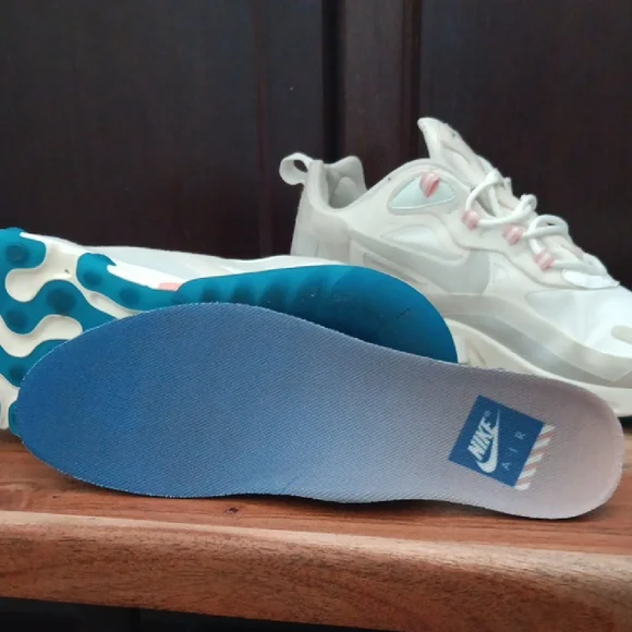 Nike Women's Cream and Pink Sneakers - Picture 14 of 16